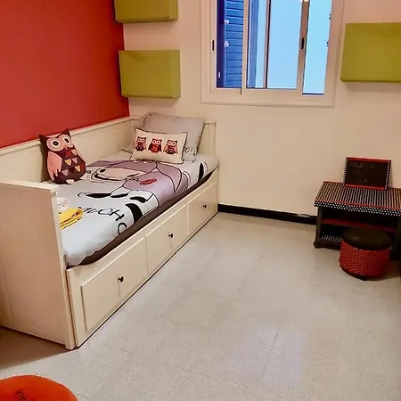 2 Bdr Next To The Beach Apartamento